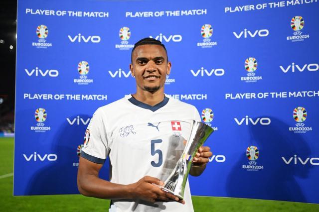 【欧洲杯】沙奇里笑纳大礼扳平！苏格兰1比1瑞士