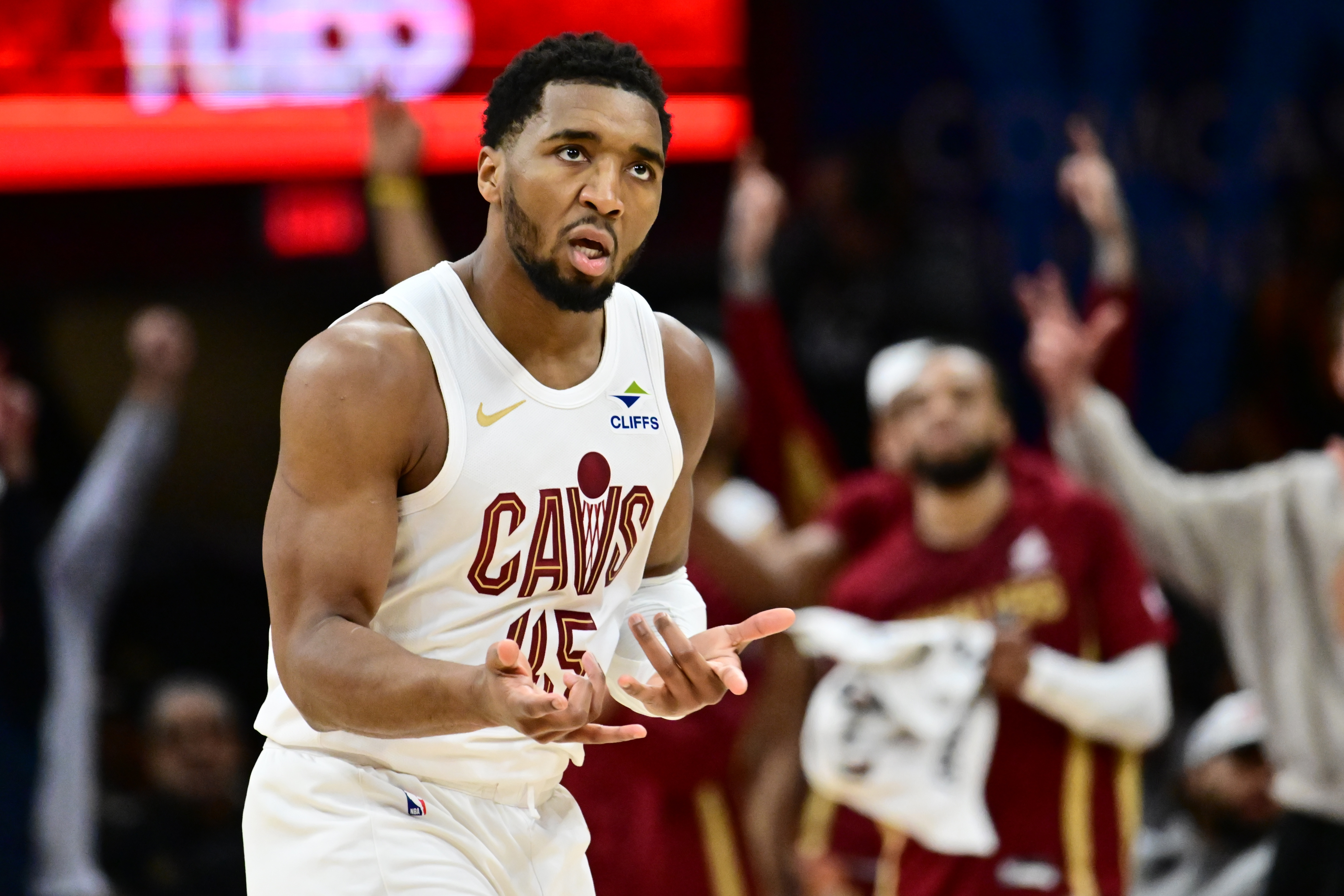 yl7703永利-米切尔15次单节20+独享历史第7！前7三位13号秀科比&amp;布克&amp;米切尔