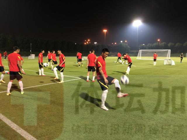 yl7703永利-国足转入技战术演练 技术人员加紧分析澳大利亚队