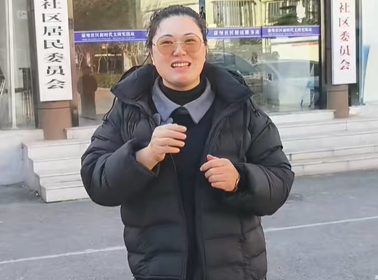 yl7703永利-全国冠军退役人生 戴假肢的她成了很多人的支柱|罗仁娟|残疾人|排球|高位截肢|残疾_新浪体育_新浪新闻